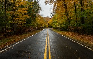 autumnroad Autumn road in the Delaware Water Gap, New Jersey
